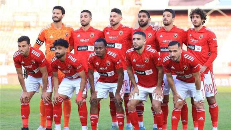 فرج عامر يفجر مفاجأة بشأن انتقال مهاجم الأهلي لصفوف بيراميدز