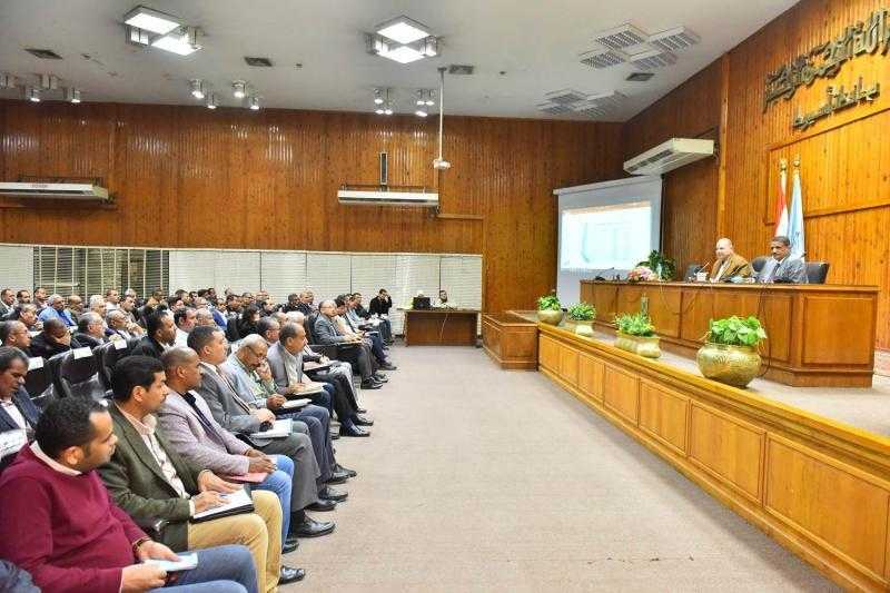 محافظ أسيوط: استعداد جميع الأجهزة التنفيذية لاستقبال شهر رمضان| صور
