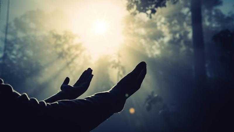 دعاء الفجر للرزق في رمضان.. اللهم إني أعوذ بك من شر كل جبار عنيد وشيطان مريد