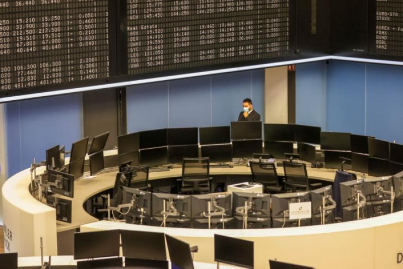 أسهم البنوك الأوروبية تهوي مع إغلاق البورصات