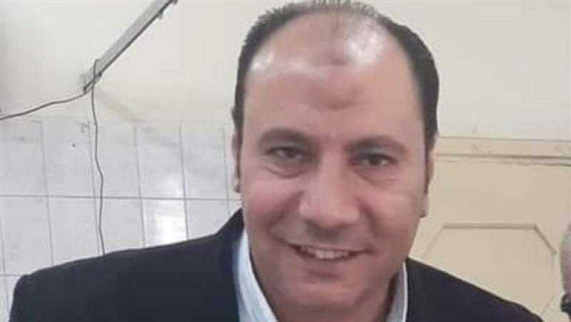 مات صائما..وفاة الدكتور أيمن الدرف استشاري النساء والتوليد أثناء عمله بجامعة طنطا..صور
