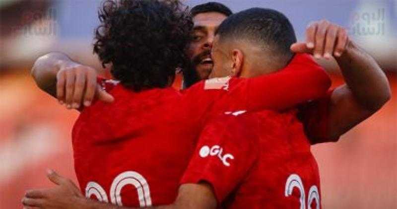 الأهلي يواصل تدريباته اليوم فى غياب الدوليين استعدادا لمواجهة الهلال المصيرية