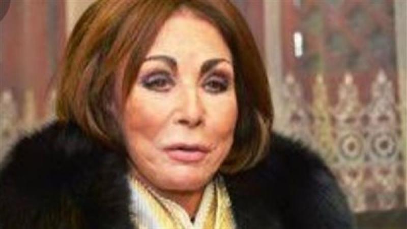 لبنى عبد العزيز: أنا مختلفة عن جميع الأجيال لأني دارسة ماجستير وحاصلة على الطالبة المثالية
