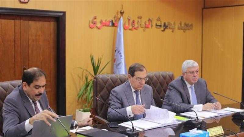 عاجل.. وزيرا التعليم العالي والبترول يرأسان اجتماع مجلس إدارة معهد بحوث البترول