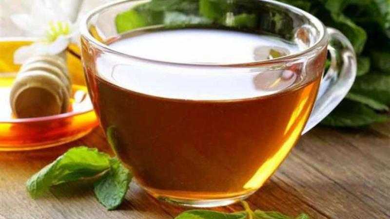 ماذا يحدث للجسم حال تناول كوب شاي يوميا؟.. استشاري يجيب