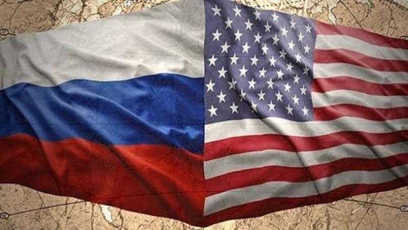 موسكو تسخر من دعوة البيت الأبيض للأمريكيين لمغادرة روسيا