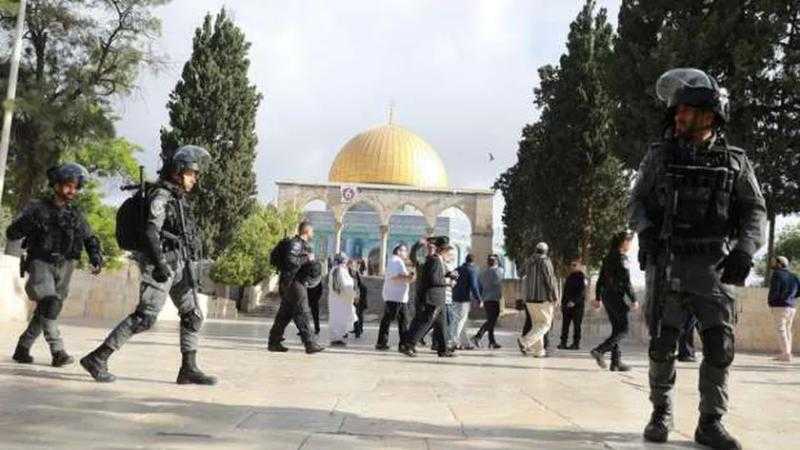 الاحتلال يعرقل وصول المصلين للأقصى في الجمعة الثانية من رمضان