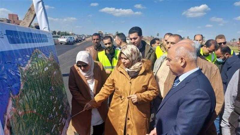 وزير النقل يتفقد مواقع العمل بمشروع إنشاء محور  طولي  من بنها حتى دمياط