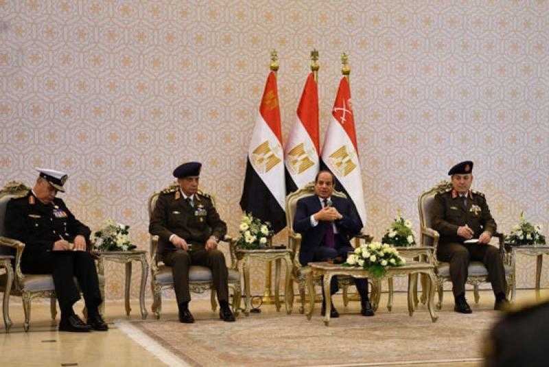 الرئيس السيسي يلتقي كبار قادة القوات المسلحة بمناسبة ذكرى نصر العاشر من رمضان