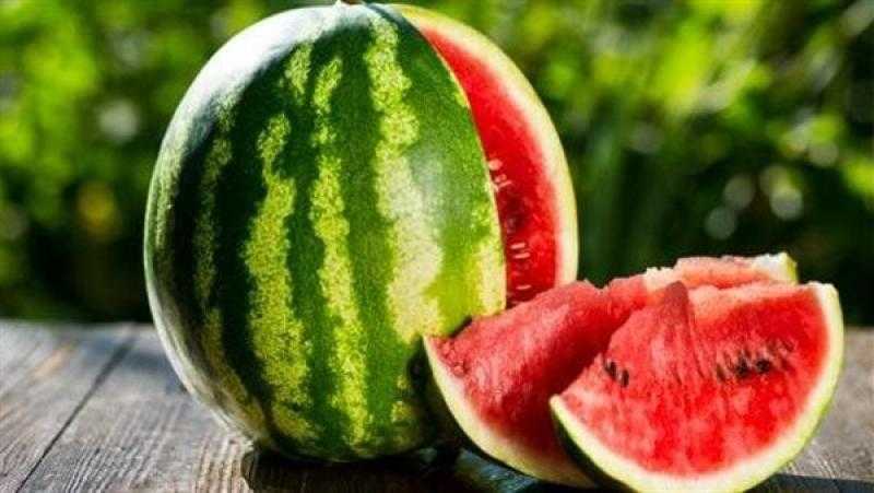 بعد انتشاره بالأسواق مبكرا.. 5 علامات تدل على نضج فاكهة البطيخ