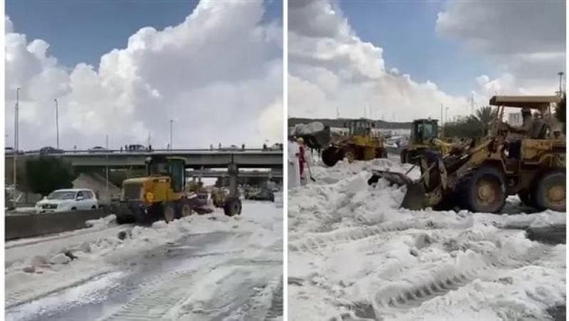 مشاهد تحبس الأنفاس .. الثلوج تغطي شوارع السعودية | شاهد