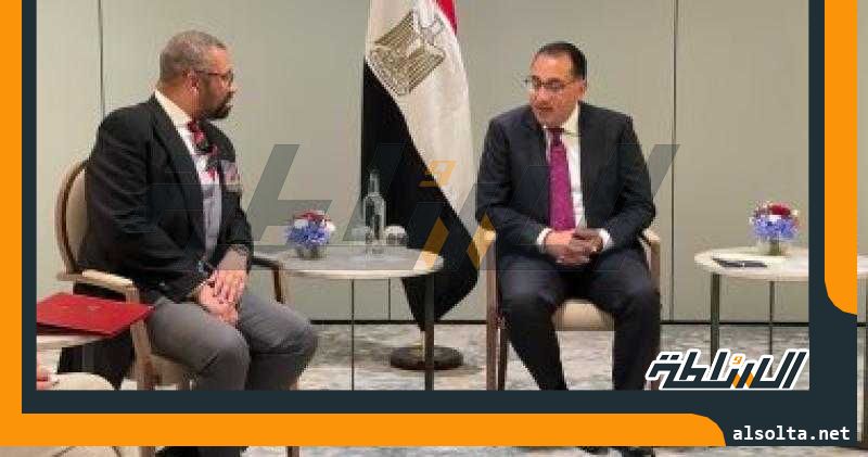 وزير الخارجية البريطاني يشكر مصر على المساعدة في إجلاء رعايا المملكة المتحدة من السودان
