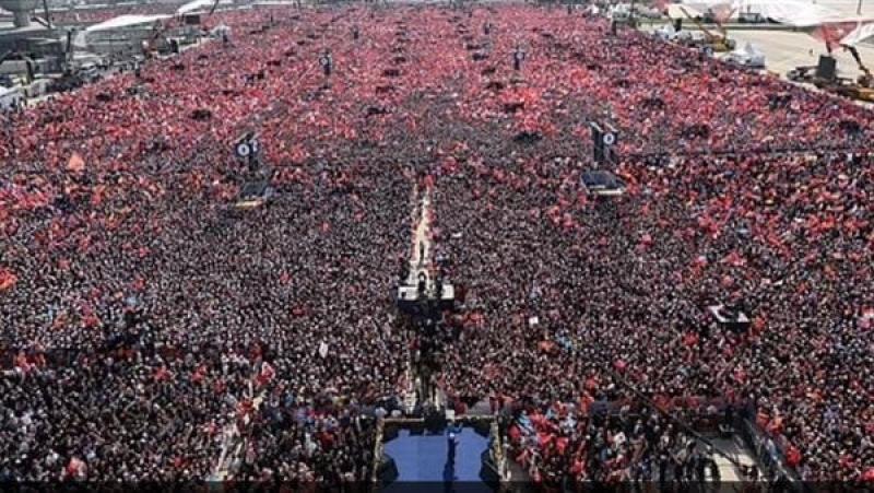 ملايين.. أردوغان يظهر وسط حشد ضخم قبل أيام من انتخابات الرئاسة| صور