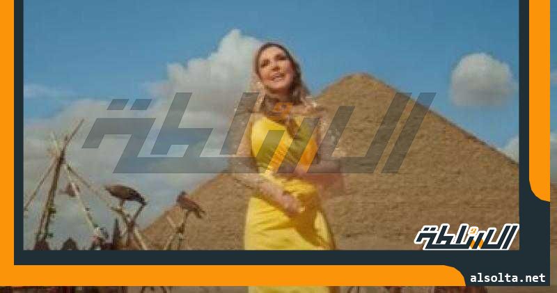 نادية مصطفى عن أغنية ”يسلملى ذوقهم”: رسالة لكل شخص محترم