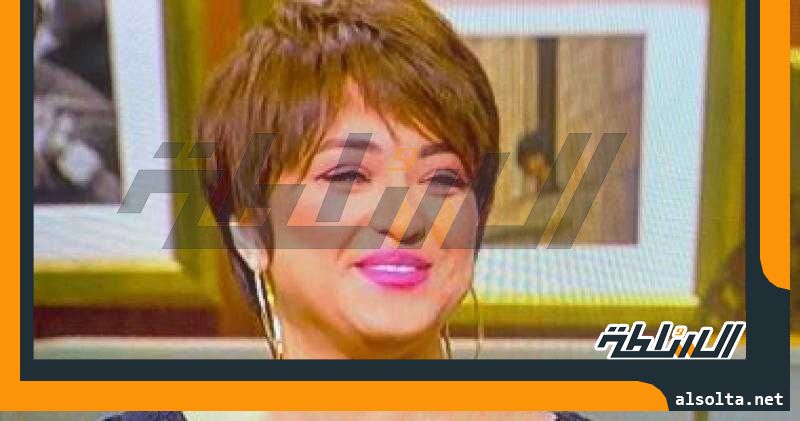 مروة عبد المنعم: نسيت ابنى فى حمام المطار ولما رجعت له وشافنى انهار