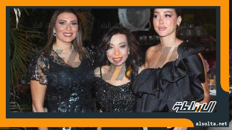 بسمة بوسيل تنشر إطلالتها من حفل زفاف ميرنا نور الدين