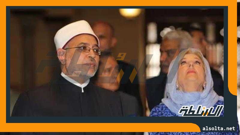 جلست مكان ابن خلدون وابن الهيثم.. كواليس جديدة من جولة زوجة بايدن في الأزهر