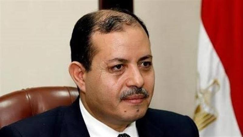 شكري أبو عميرة: وزير الإعلام الإخواني عنفني بسبب إذاعة مؤتمر تمرد