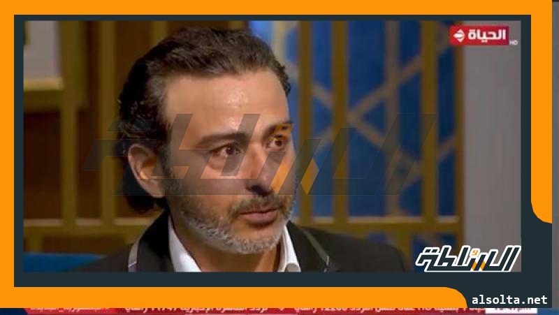 أحمد عزمي يبكي على الهواء.. أمي ماتت بسببي |فيديو