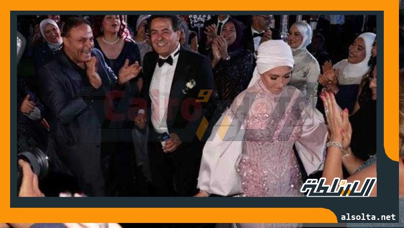 بحضور شخصيات عامة ونجوم الصحافة والإعلام.. خيري رمضان يحتفل بزفاف ابنه