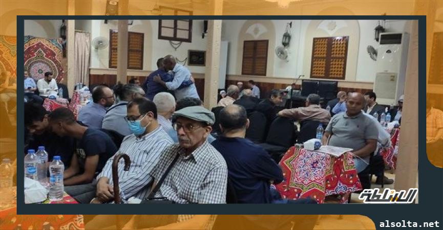 جانب من عزاء الكاتب حمدي أبوجليل