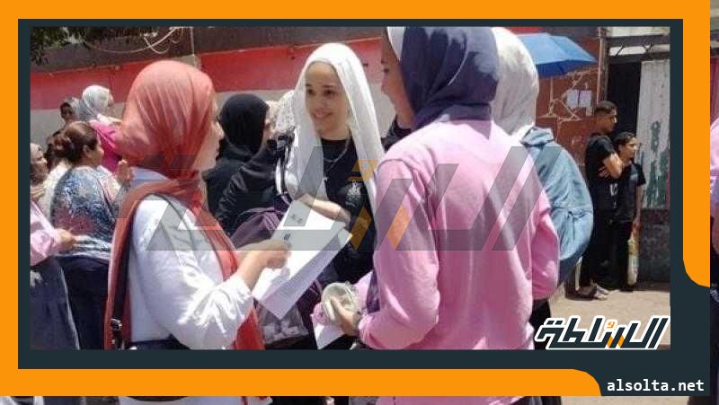 معلم لغة عربية: امتحان الثانوية اليوم الأسهل في النظام الحديث.. والوزير كسر خوف الطلاب