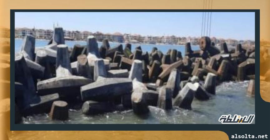 حاجز البر بميناء دمياط