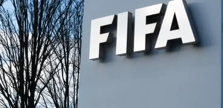 الفيفا يطلق مبادرة جديدة لمكافحة العنصرية في الملاعب