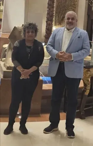 السيد فيصل فولاذ والصحفية نشوى النادي