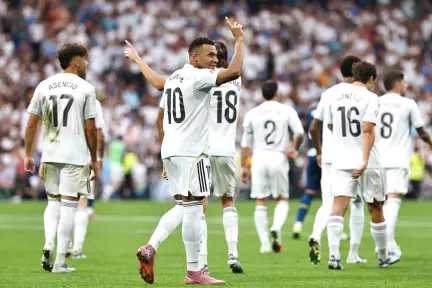 مواعيد ونتائج مباريات الدوري الإسباني القادمة وريال مدريد كاد أن يسقط