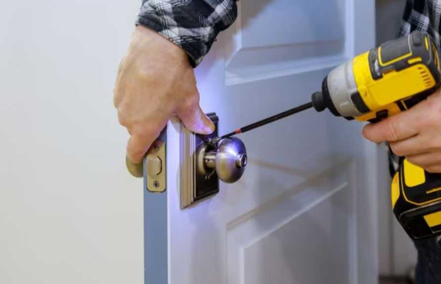 أفضل نجار تركيب كوالين بالدمام بأسعار مناسبة وخدمة سريعة  0569021901